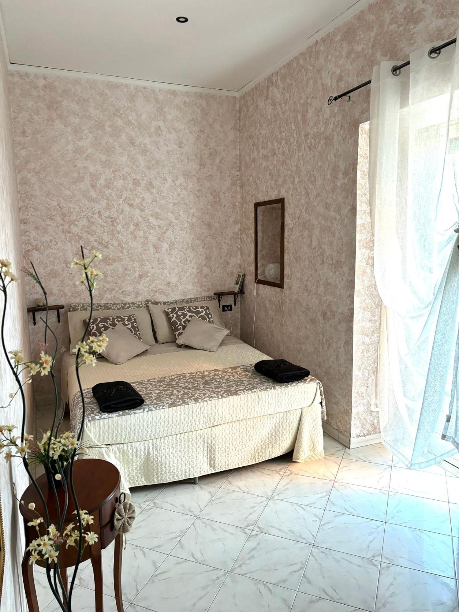 Rian House Appartement Napels Buitenkant foto