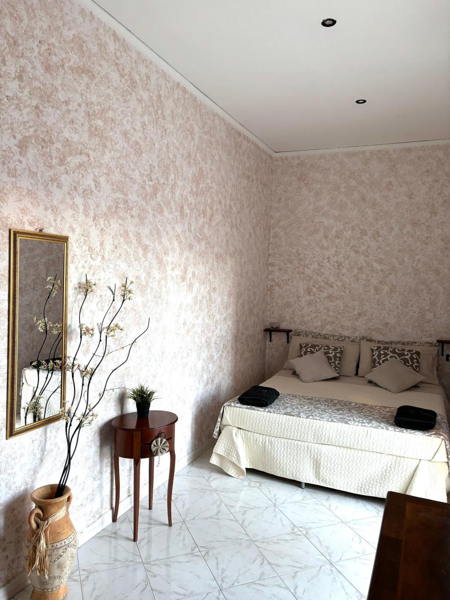 Rian House Appartement Napels Buitenkant foto